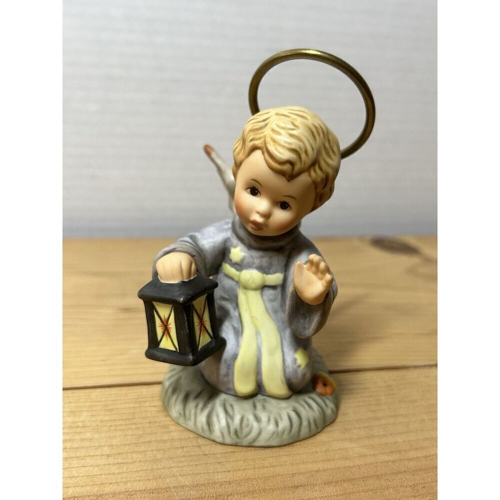 Berta Hummel Goebel Angel BH 26/E - 3 3/4" Height 301164 1996